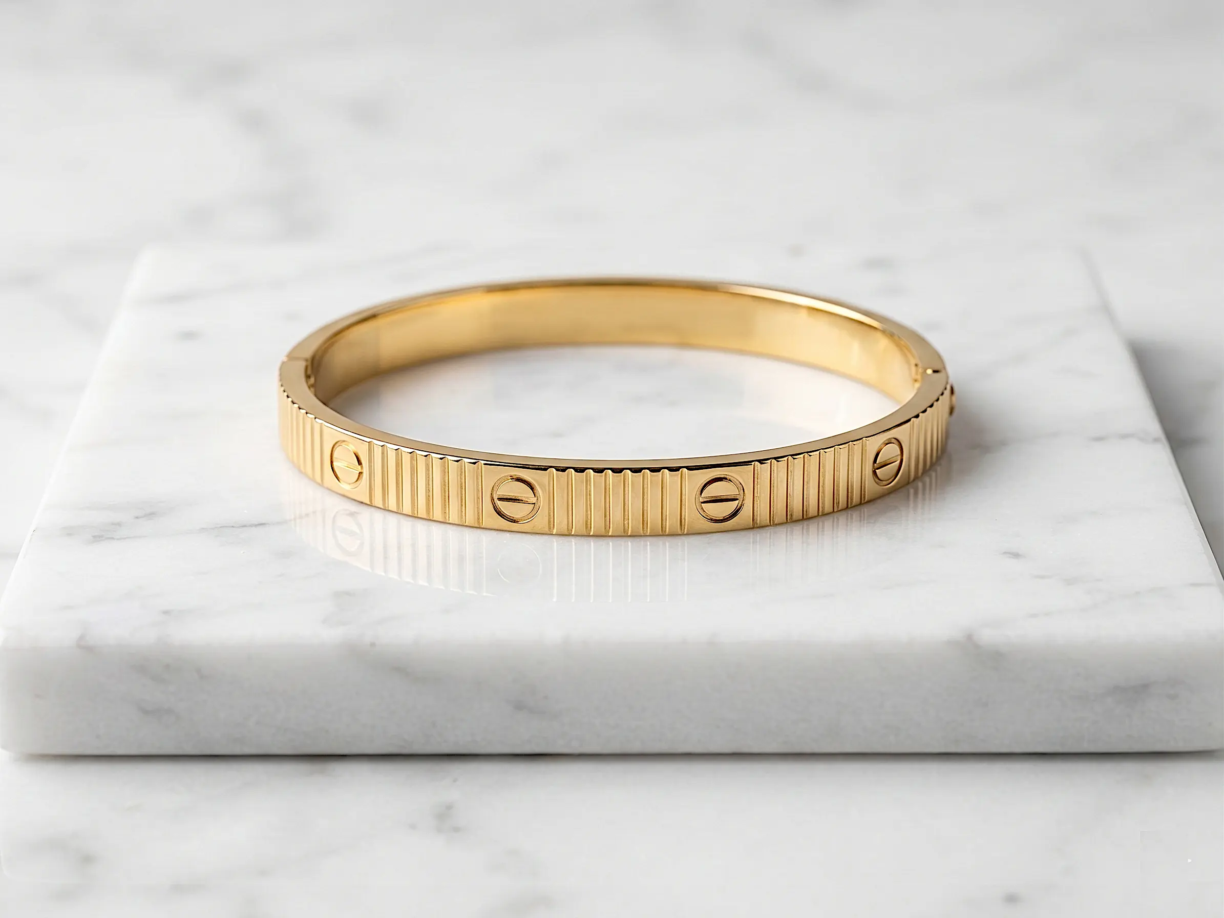 Industrial Ribbed Screw Bangle – Fluted Hinge Bracelet in 18K Gold Finish - Image 2