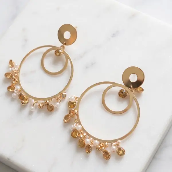 Eclipse Concentric Hoop Drops – Double-Halo Gold Earrings with Amber Crystal Charms