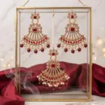 Imperial Fan Tikka Set – 3-Piece Geometric Ruby & Pearl Maang Tikka Collection