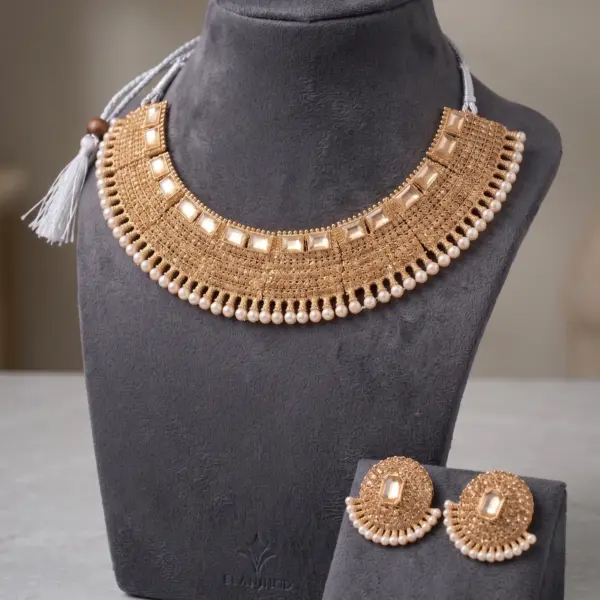 Heritage Empress Kundan Choker Set – Gold-Mesh Choker with Matching Studs & Pearl Fringe