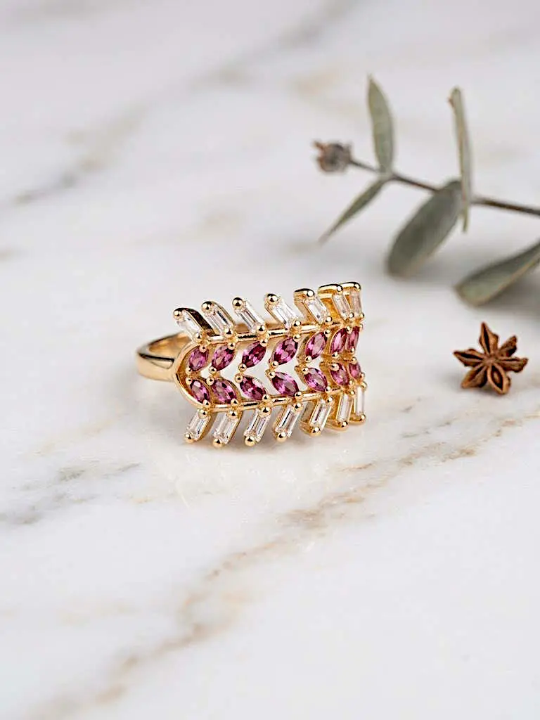 Infinite Chevron Baguette Ring – Modern Geometric Band - Image 4
