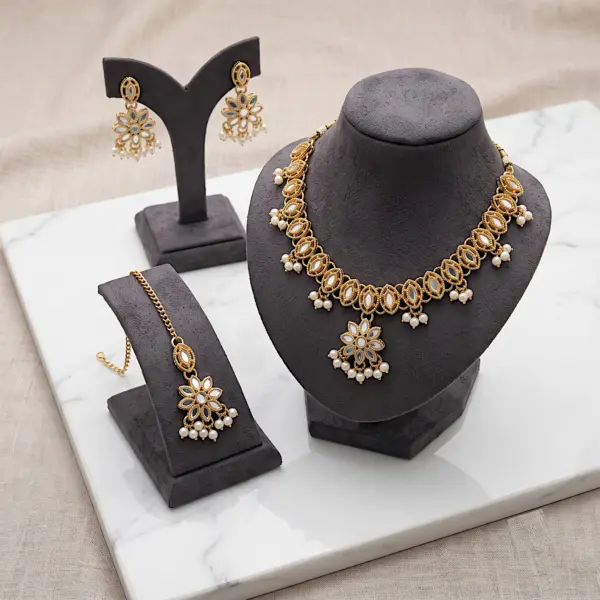 Pearl Kundan Choker Set
