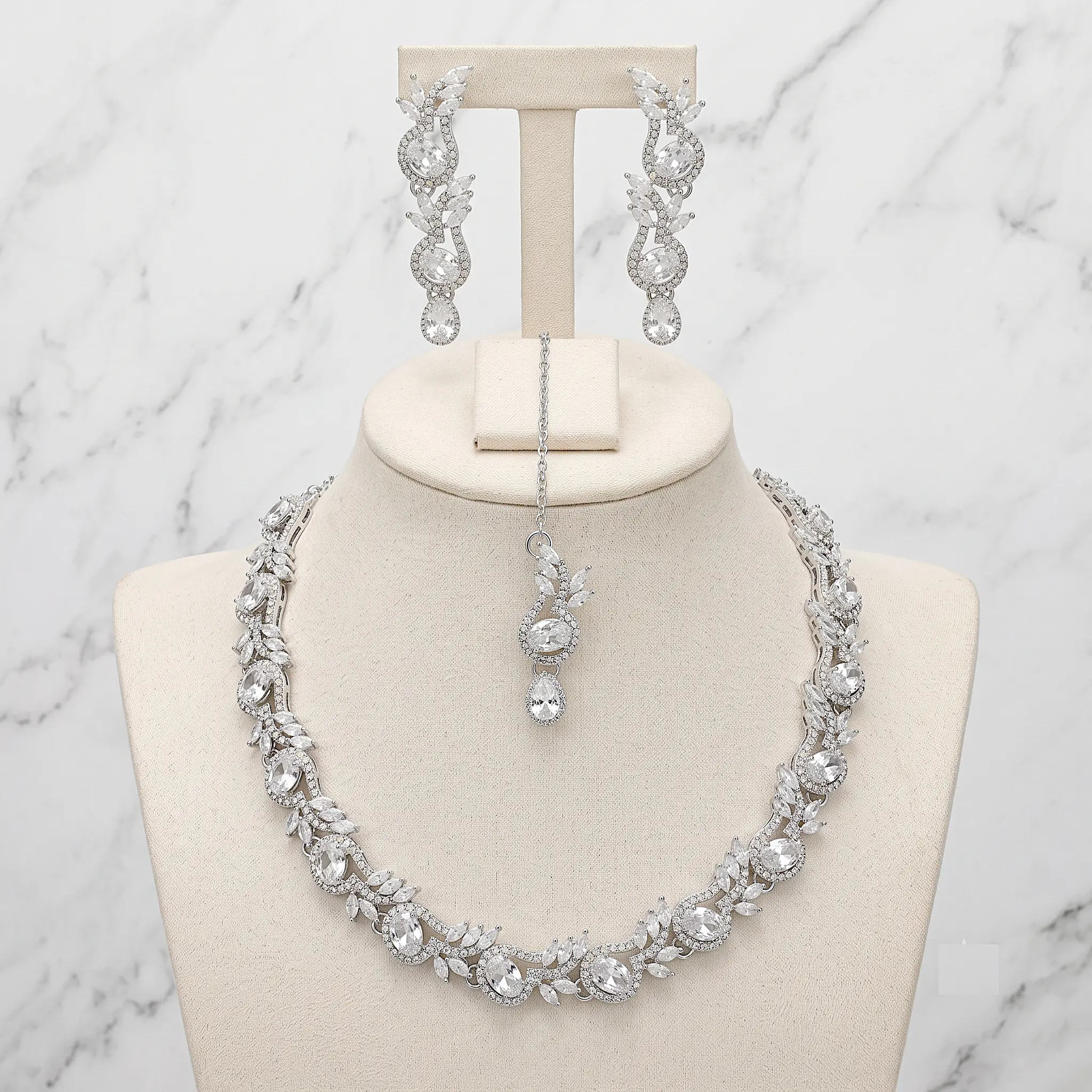 Teardrop Crystal Jewelry Set