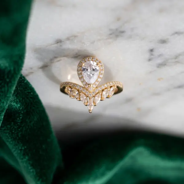 teardrop white ring